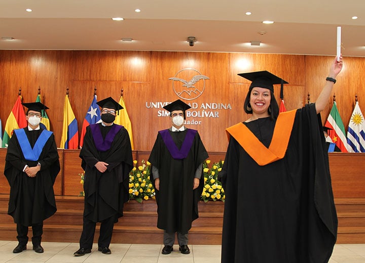 Graduaciones-Oferta-Ecuador-mayo-2022-especialización-graduada