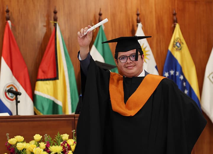 Graduaciones-Oferta-Ecuador-mayo-2022-especialización-graduado