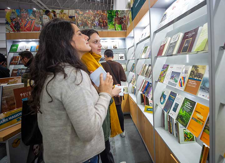 Noticia-Feria-del-Libro-Quito-2023-vitrinas